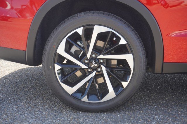 2025 Mitsubishi Outlander Plug-in Hybrid SE - Photo 6