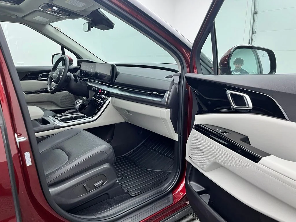 Used 2024 Red Kia SX Prestige image 33