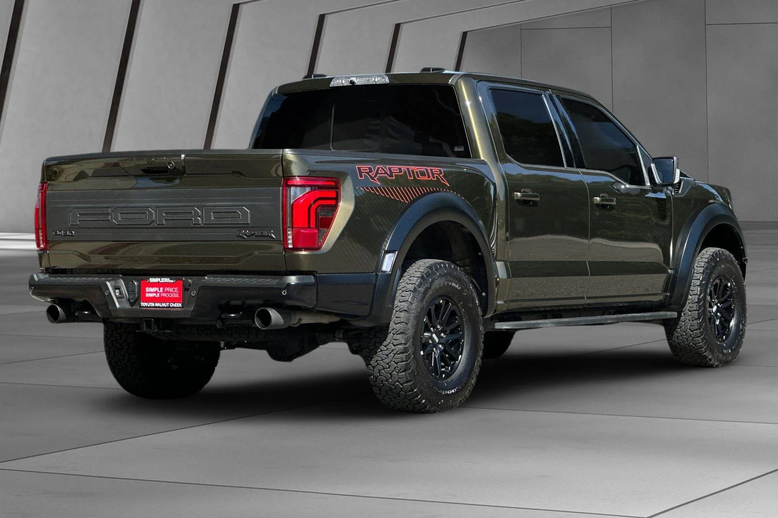 Used 2024 Green Ford Raptor image 4