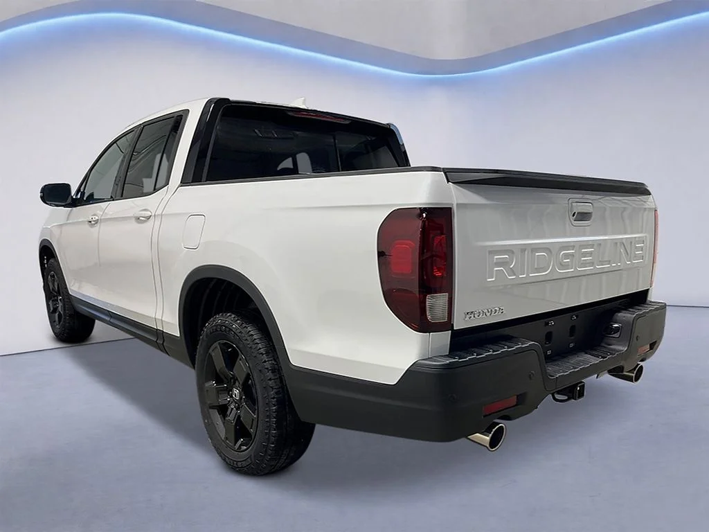 New 2026 Platinum White Pearl Honda Black Edition image 3