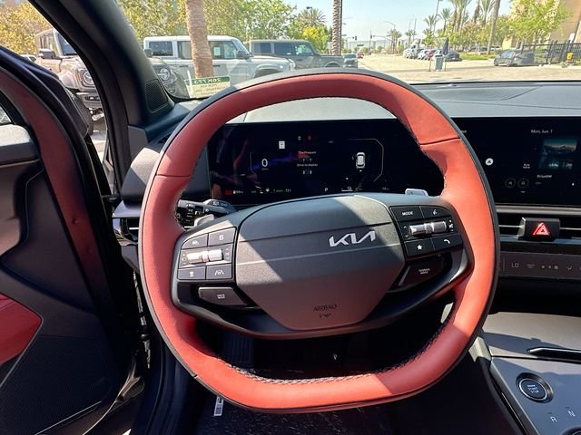 New 2026 Shadow Matte Gray Kia SX Prestige image 11