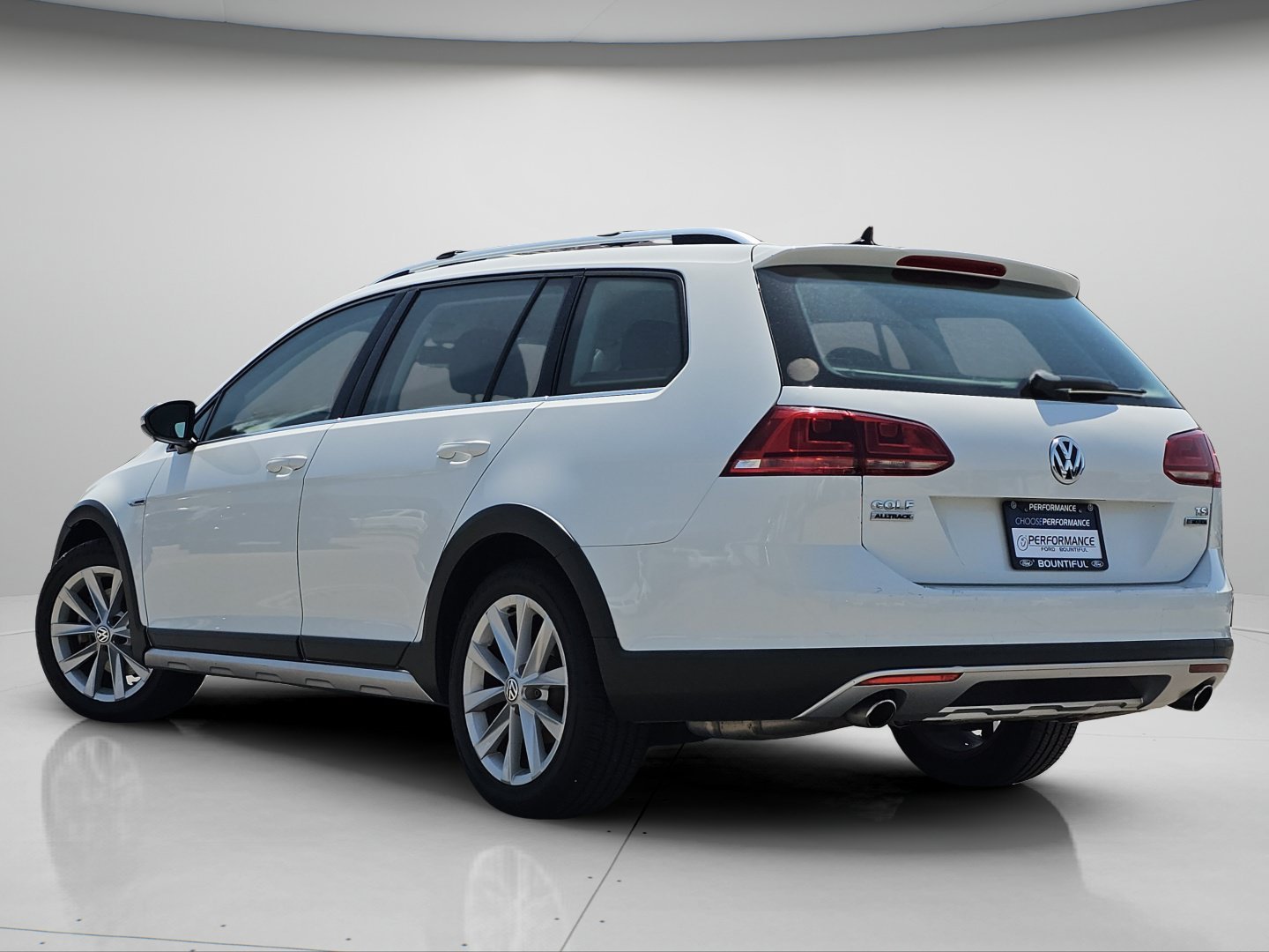 Used 2017 White Volkswagen TSI S image 22