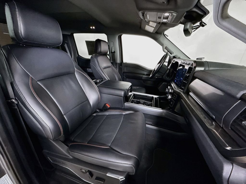 Used 2024 Carbonized Gray Metallic Ford LARIAT image 29