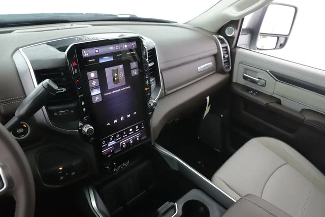 New 2026 Bright White Clear-Coat Exterior Paint RAM Laramie image 30