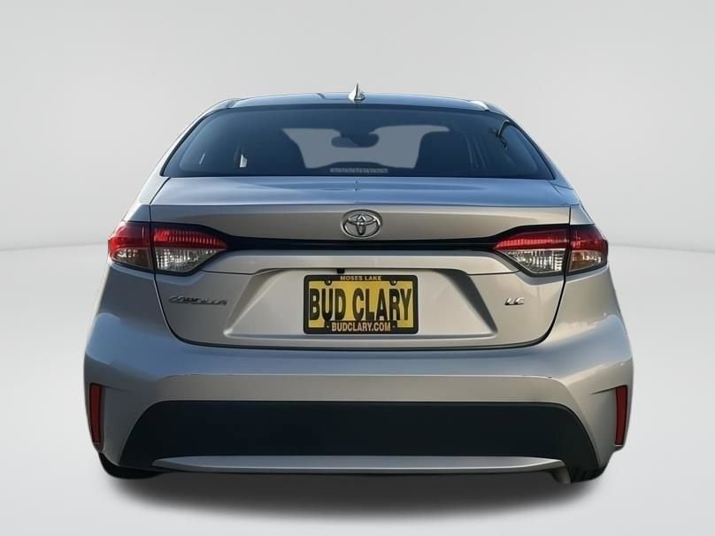 2022 Toyota Corolla LE photo 4