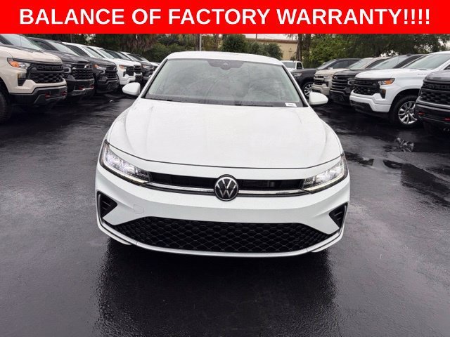Used 2025 White Volkswagen 1.5T S image 2