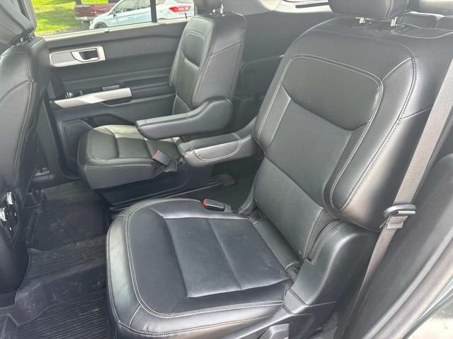 Used 2023 Green Ford Limited image 18