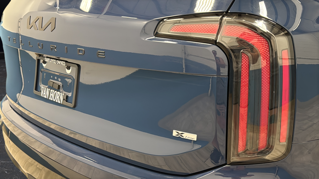 Used 2025 Black Kia SX X-Line image 42