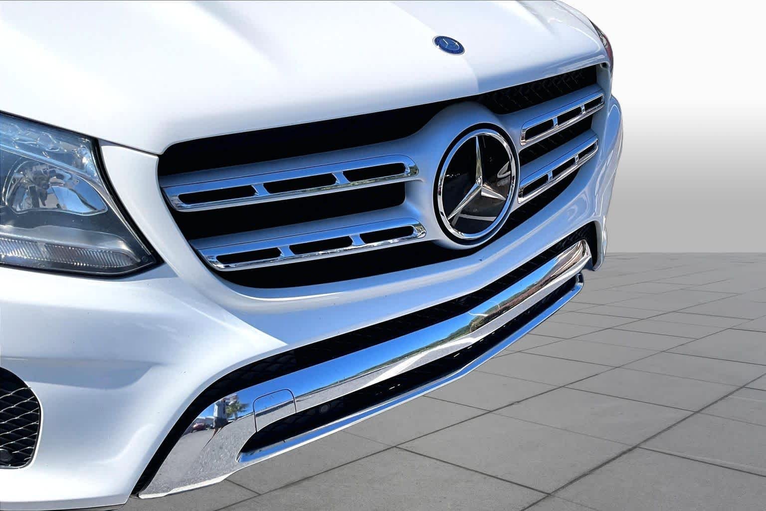 Used 2017 Polar White Mercedes-Benz GLS 450 image 30