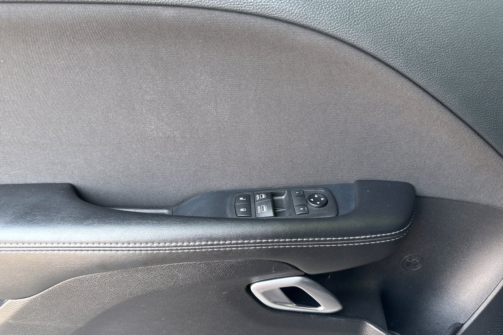 Used 2020 Gray Dodge SXT image 11