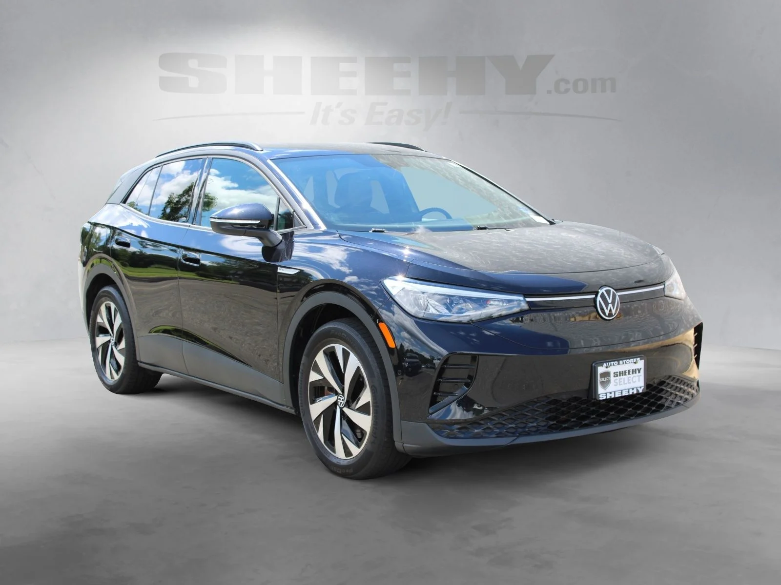 Used 2023  Volkswagen Pro image 2