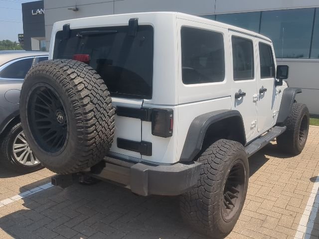 Used 2018 Bright White Clearcoat Jeep Unlimited Sahara image 5