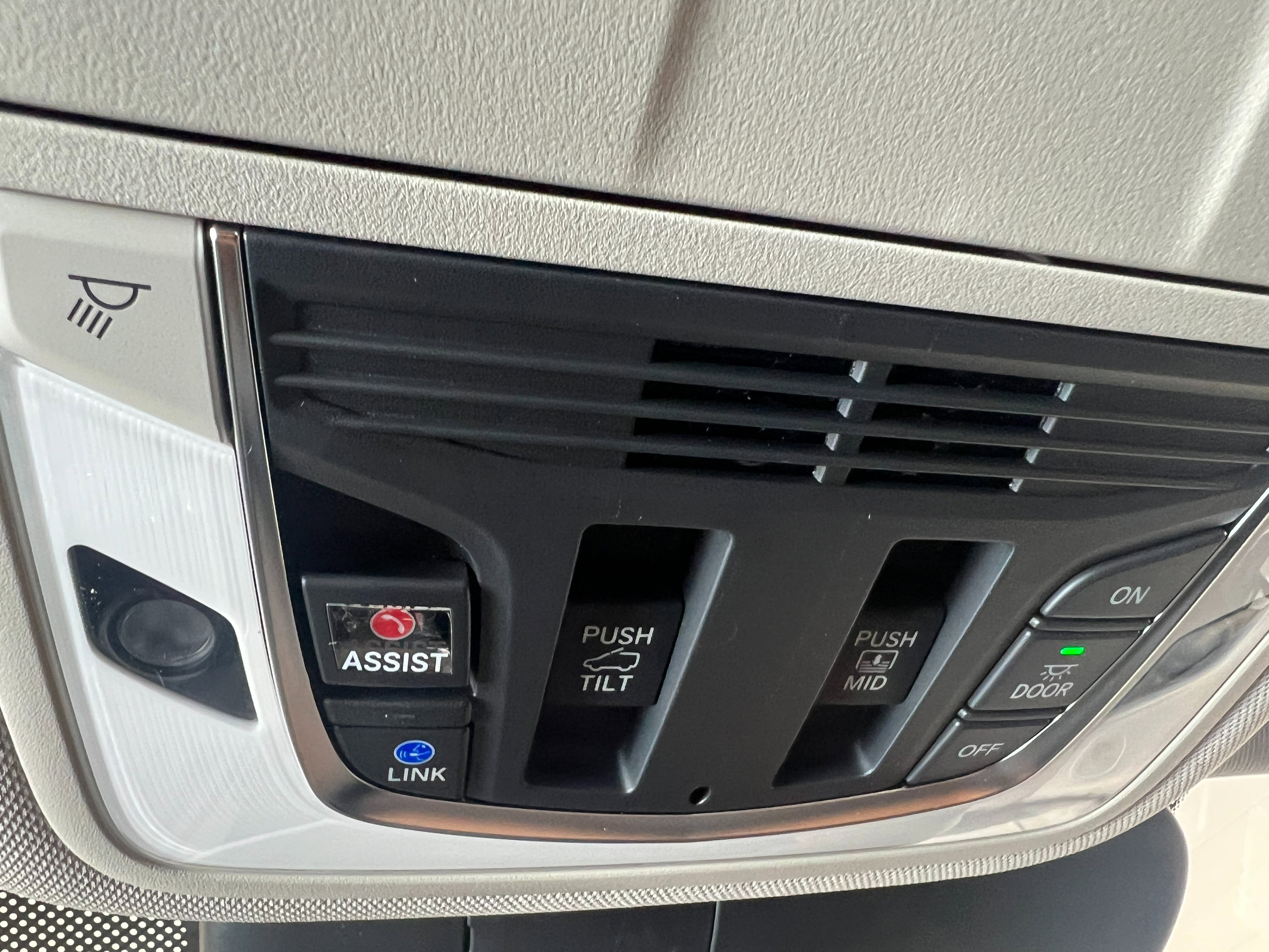 New 2026 Solar Silver Metallic Acura w/Technology Package image 19