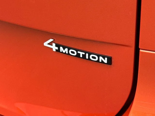 New 2025 Energetic Orange W/White Upper Volkswagen Pro S Plus image 15