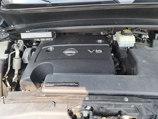 Used 2016 Black Nissan SV image 30