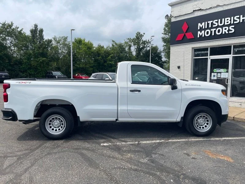 Used 2024 White Chevrolet WT image 7