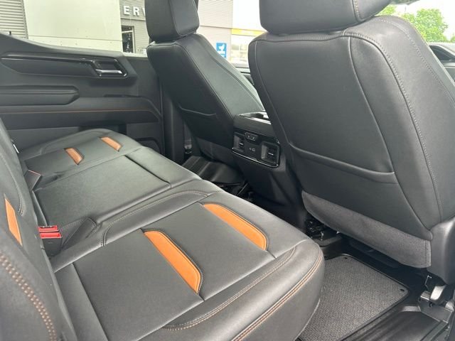 Used 2025 White GMC AT4 image 18