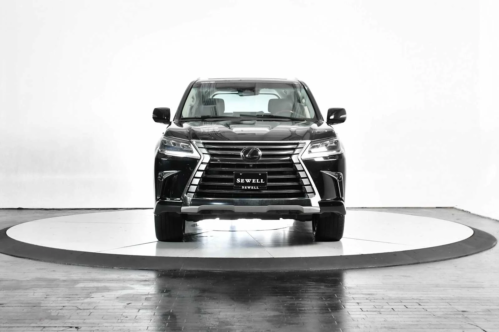 Used 2019 Black Onyx Lexus  image 10