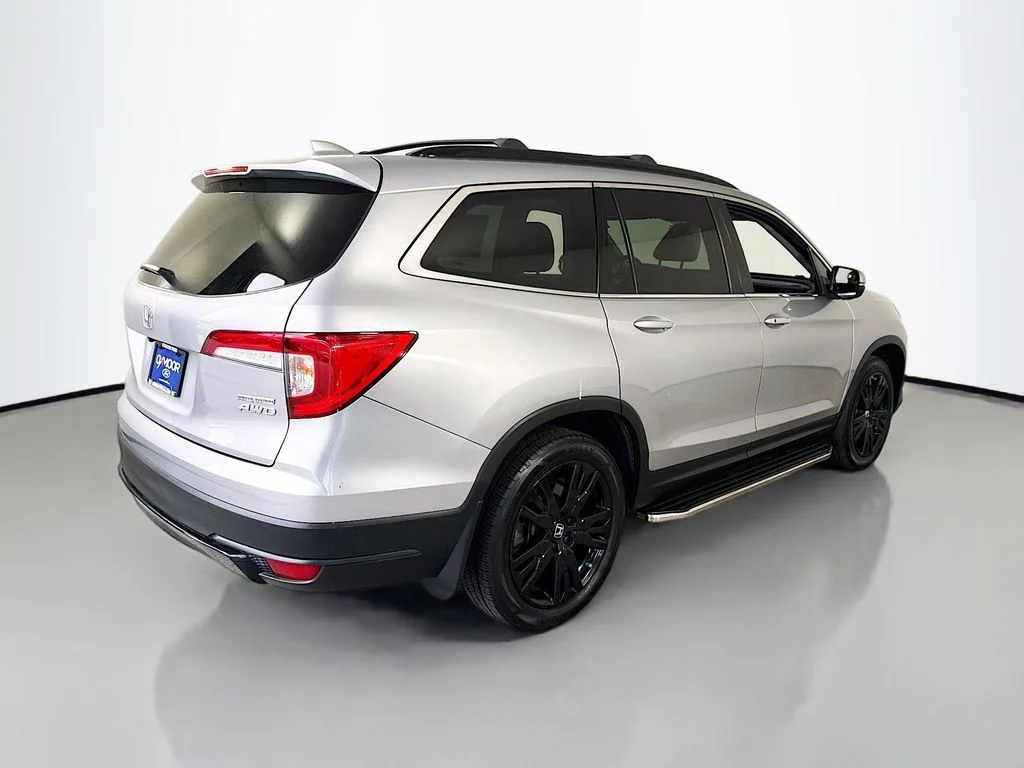 Used 2022 Lunar Silver Metallic Honda Special Edition image 12