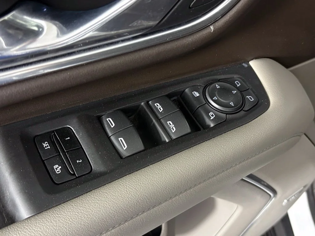 Used 2021 White Chevrolet LT image 15