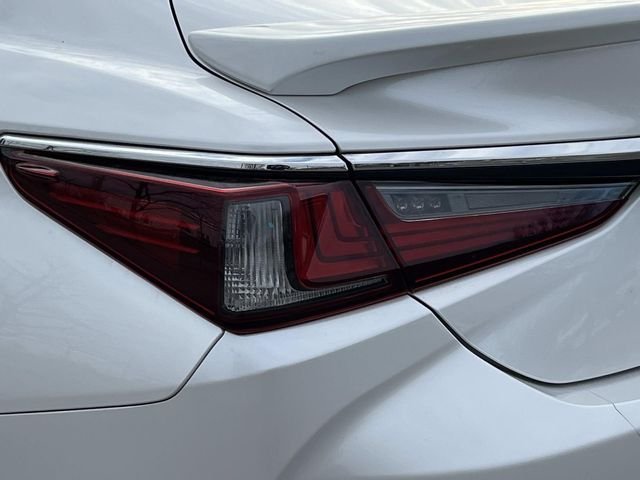 2024 Lexus ES 350 Ultra Luxury - Photo 10
