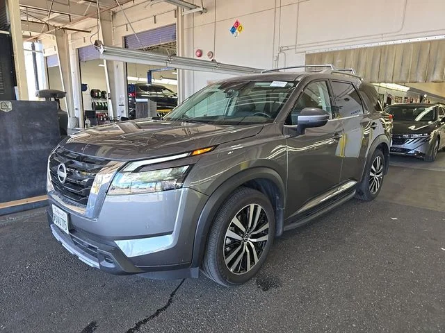 Certified Used 2025 Gun Metallic Nissan Platinum image 1