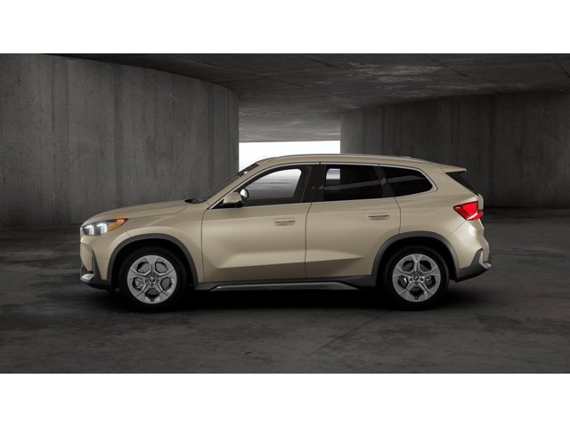 New 2027 Dune Grey Metallic BMW  image 4