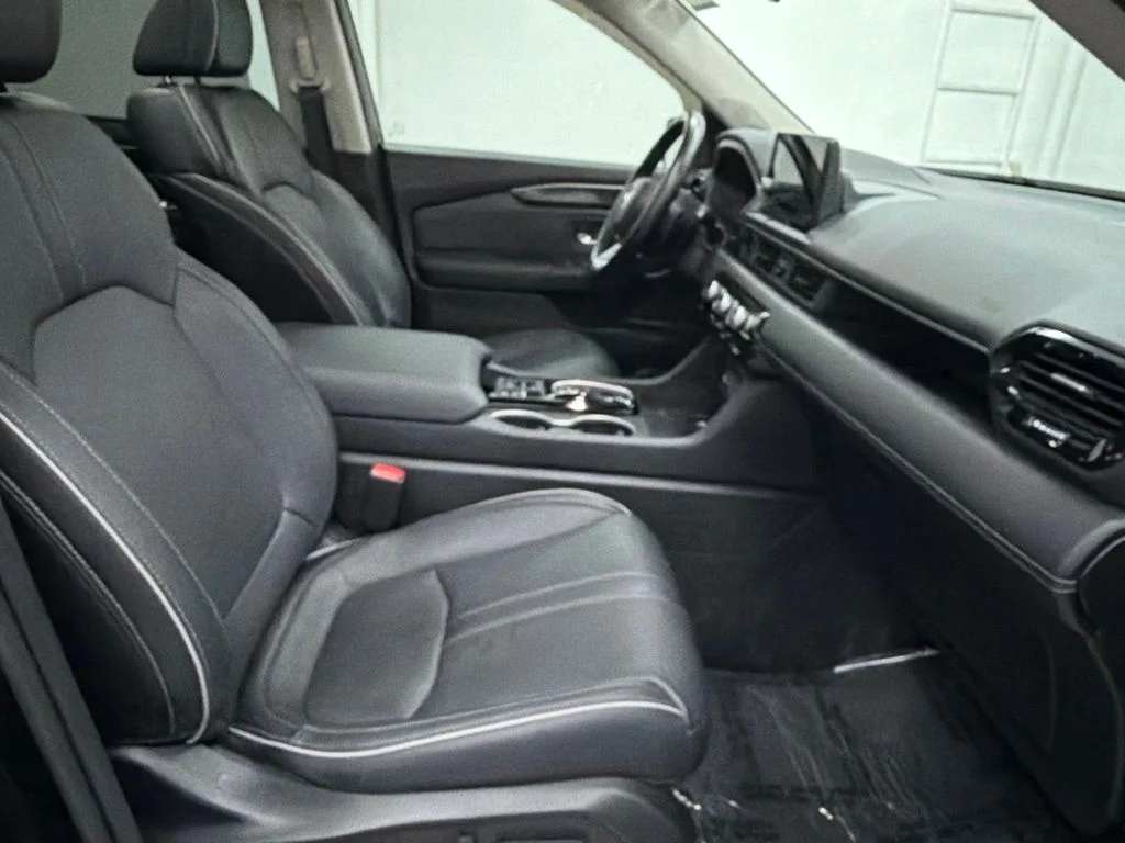 Used 2023 Black Honda Elite image 33