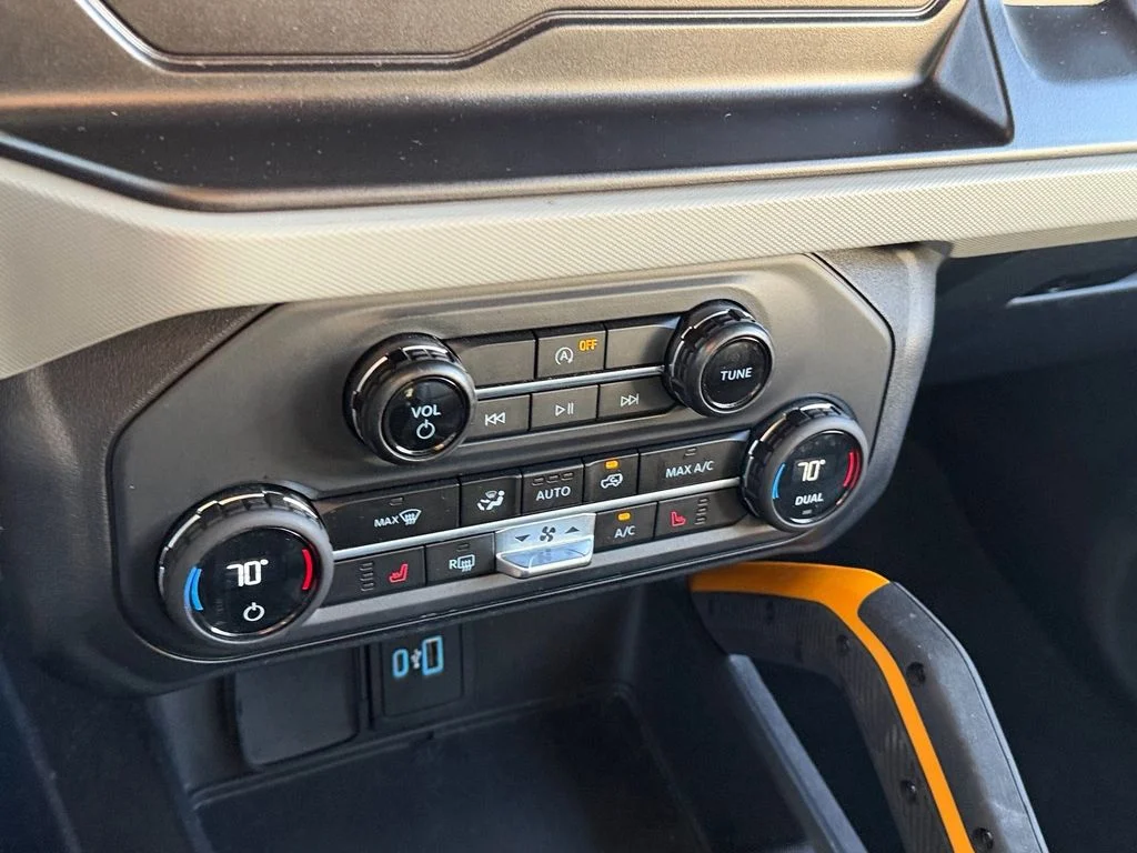 Used 2023 Blue Ford Badlands image 19