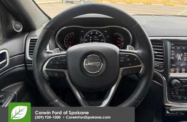 Used 2018 Velvet Red Pearlcoat Jeep Limited image 22