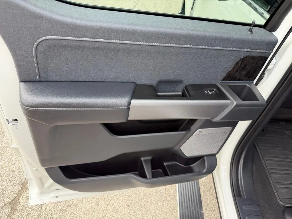 2025 Ford F-350 Super Duty Lariat - Photo 33