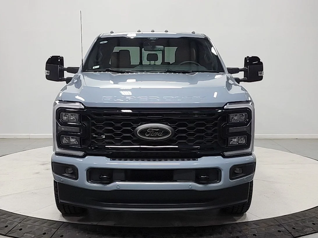 New 2026 Glacier Gray Metallic Tri-Coat Ford F-250® Lariat® image 2