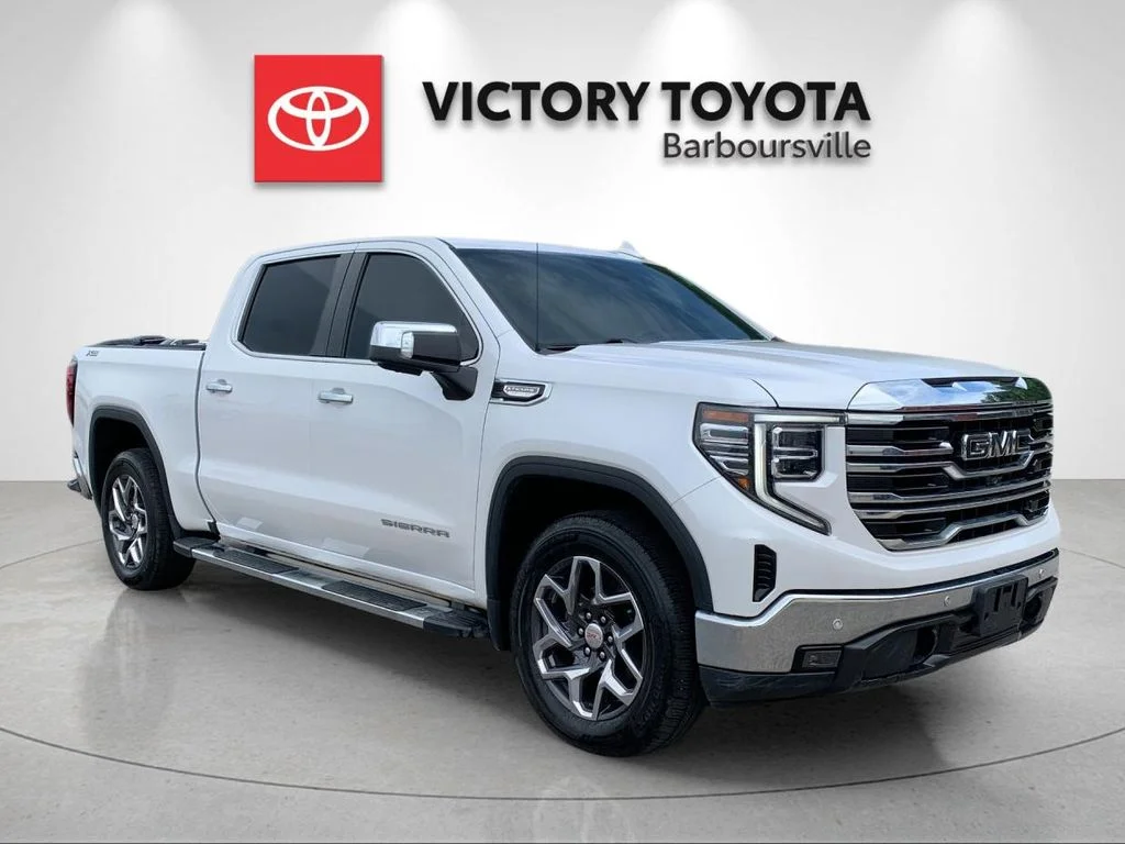 Used 2023 White GMC SLT image 5