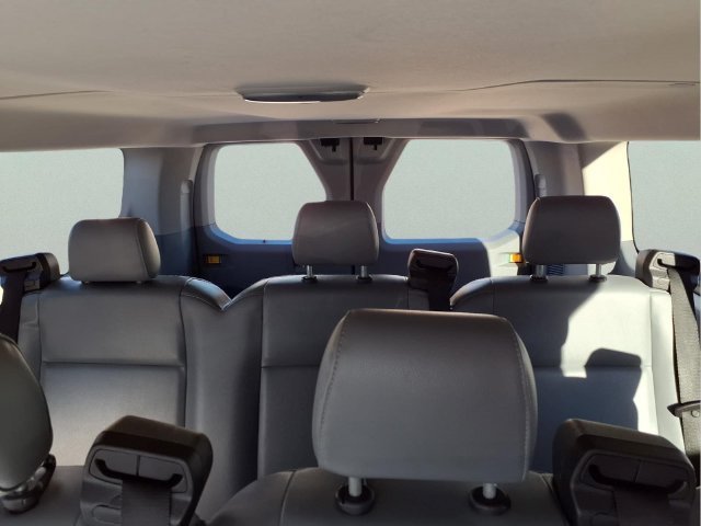 Used 2016  Ford XL image 18