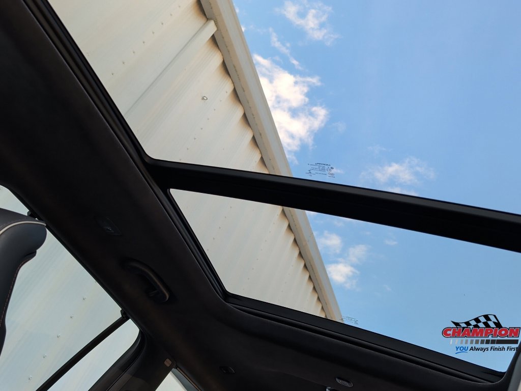 Used 2023 Black Jeep Summit image 31