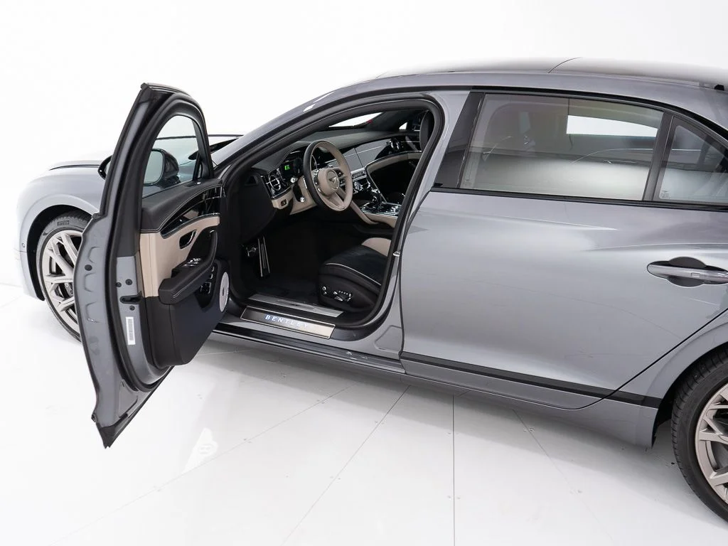 Certified Used 2023 Tungsten Bentley S image 9