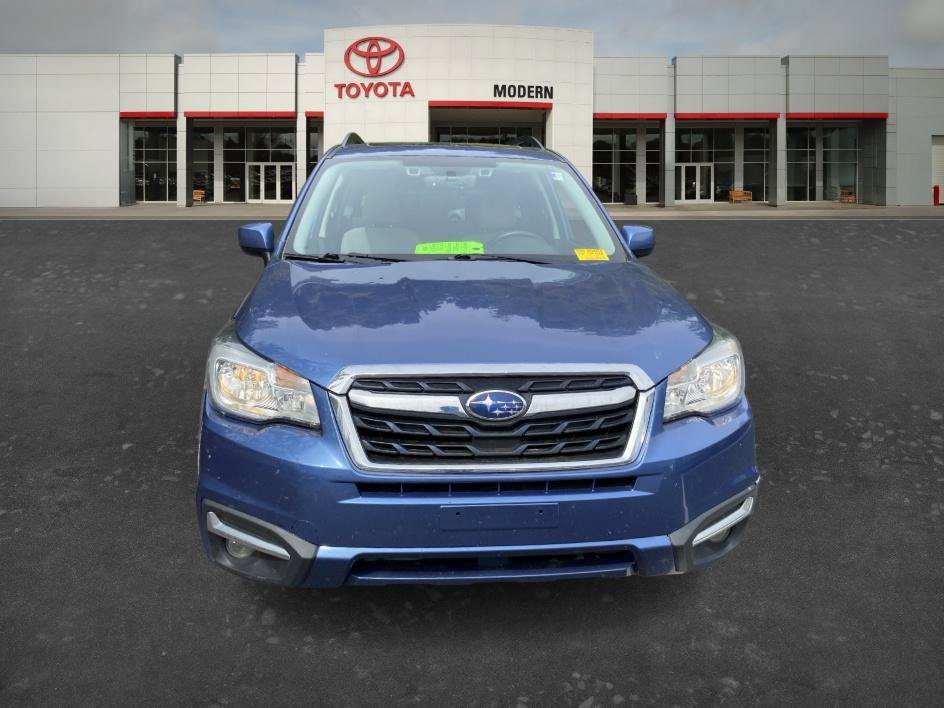 Used 2018 Quartz Blue Pearl Subaru Premium image 2