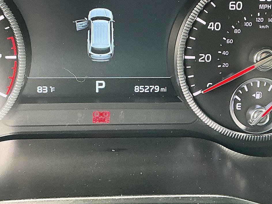 Used 2021 Gravity Grey Kia SX image 15