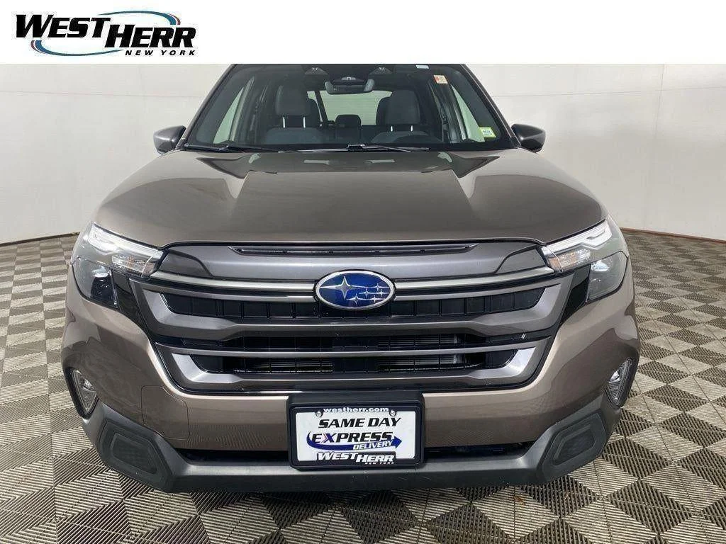Used 2025 Brilliant Bronze Metallic Subaru Premium image 23