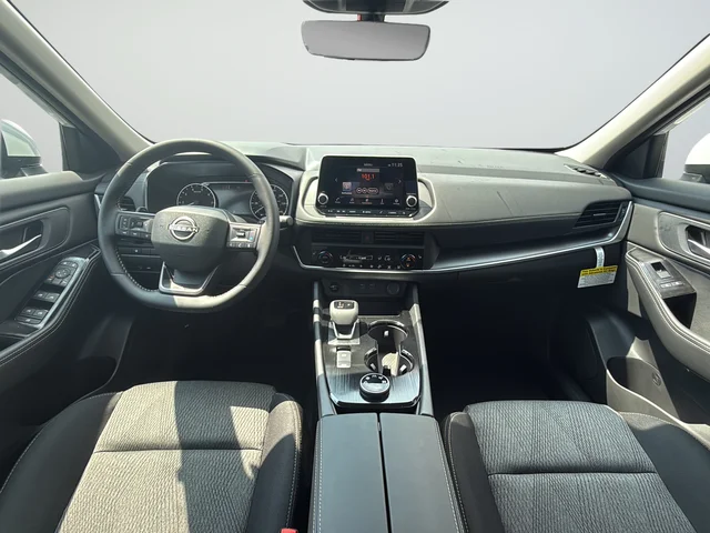 New 2026 Everest White Pearl TriCoat Nissan SV image 9