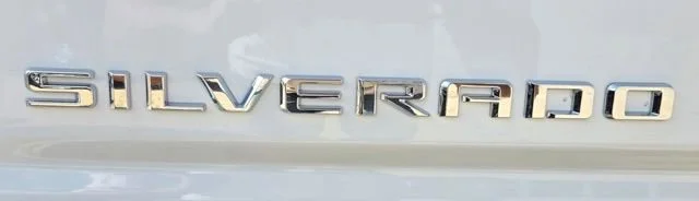 New 2026 Summit White Chevrolet Custom image 17