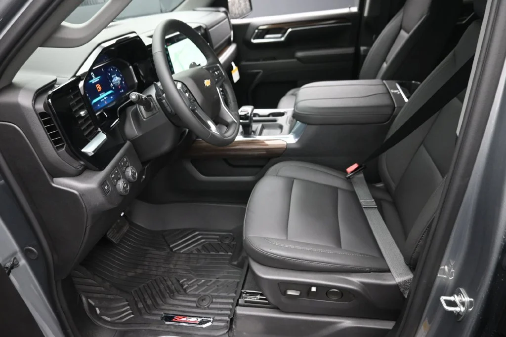 New 2026 Gray Chevrolet LT image 16