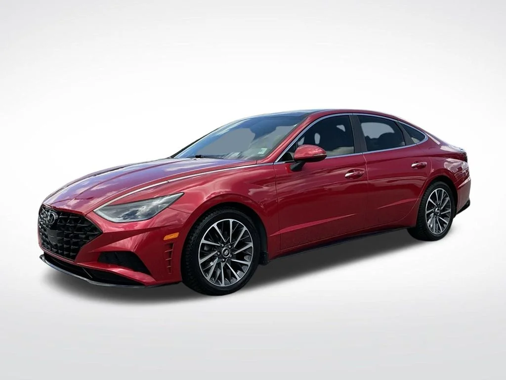 Used 2020 Red Hyundai Limited image 2
