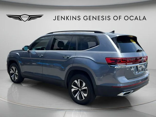 Used 2024 Gray Volkswagen 2.0T SE image 5