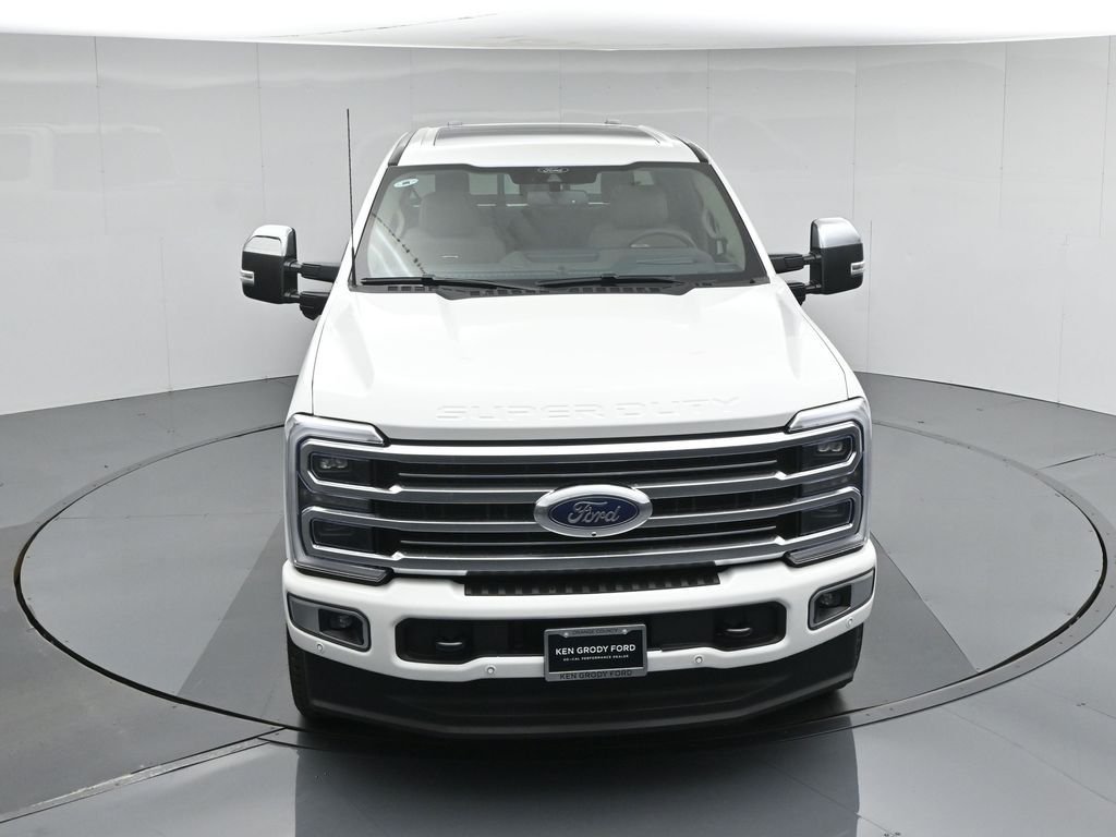 New 2026 Star White Metallic Tri-Coat Ford Platinum image 44