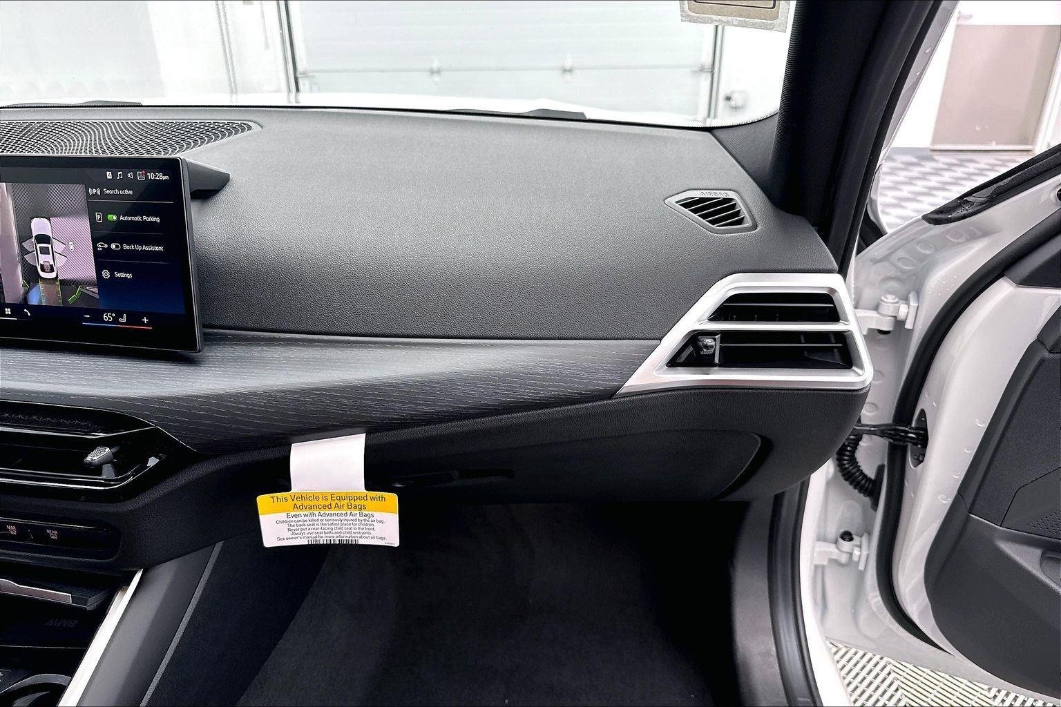 New 2026 Mineral White Metallic BMW 330i xDrive image 34