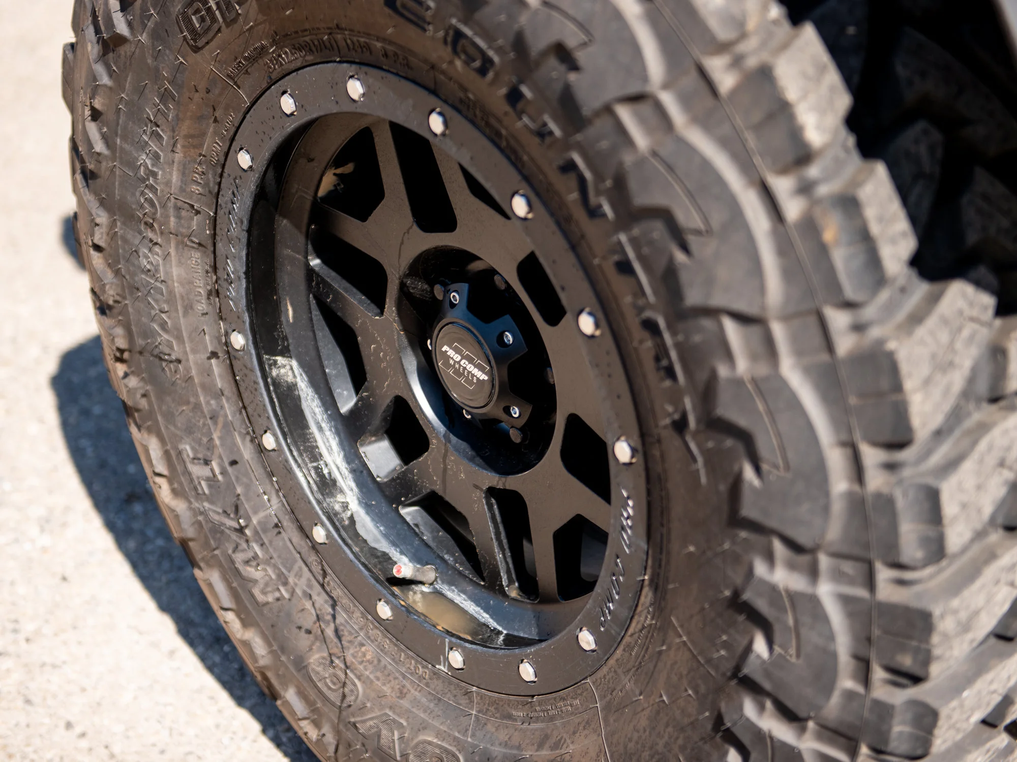 New 2026 White Jeep Willys*, 3.5 Inch Lift, 37 Inch Tires image 2