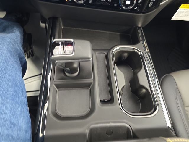 Used 2024 White Chevrolet ZR2 image 21