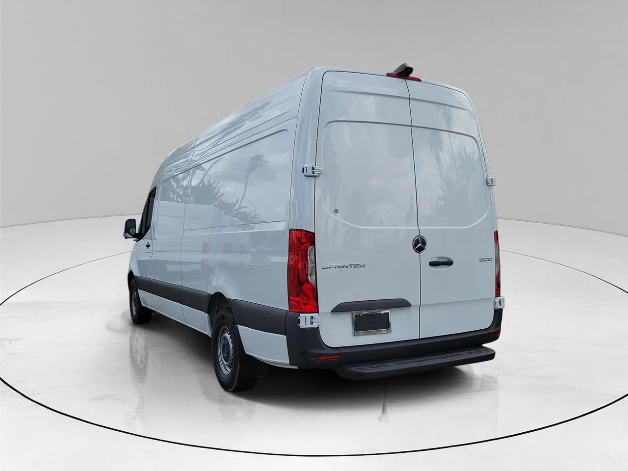 New 2026 Arctic+White Mercedes-Benz Cargo 170 WB image 6