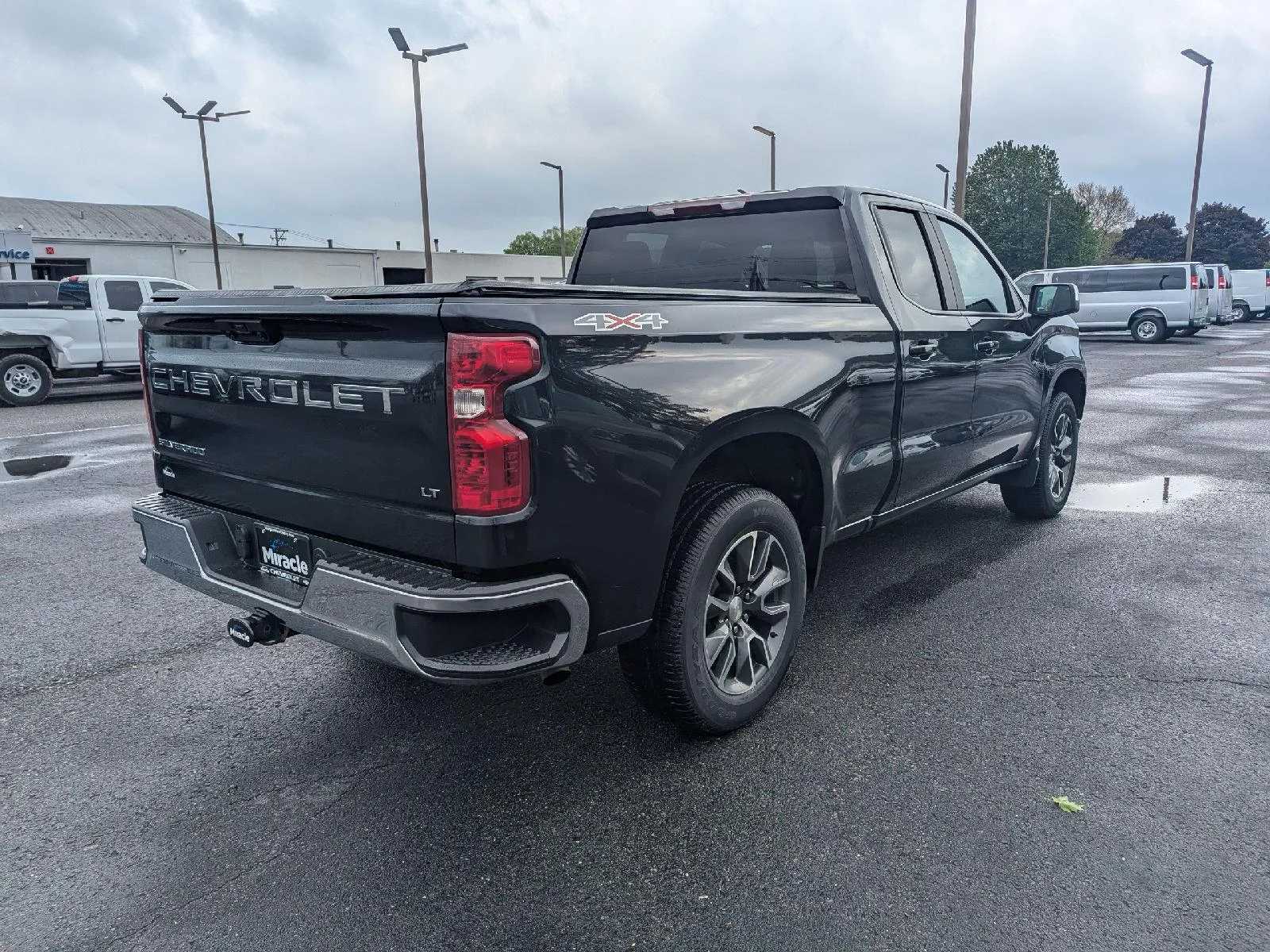 Used 2023 Dark Ash Metallic Chevrolet LT (2FL) image 7